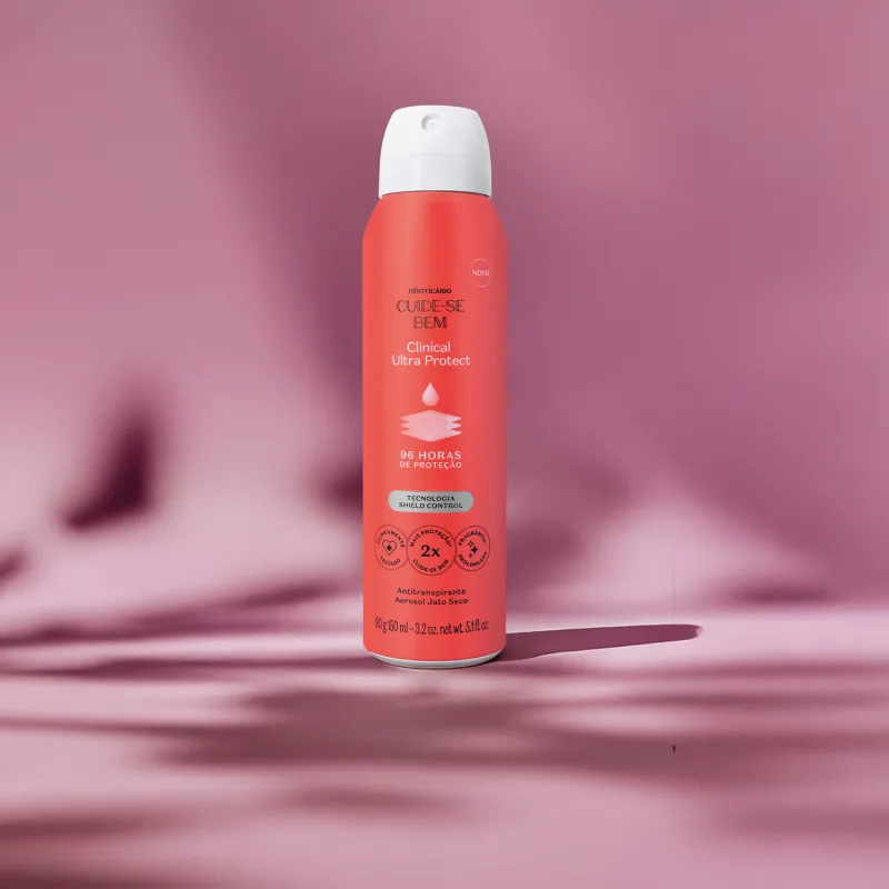 a7e3c608-25f9-461f-8329-37145f9d4a3a-bot-47148-cuide-se-bem-clinical-ultra-protect-desodorante-aerossol-antitranspirante-ambientada.webp