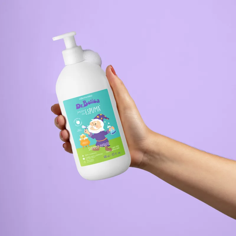 915a4a67-5f22-4e6e-96f2-a5dff2f03d3b-bot-56605-dr-botica-shampoo-400ml-03.webp