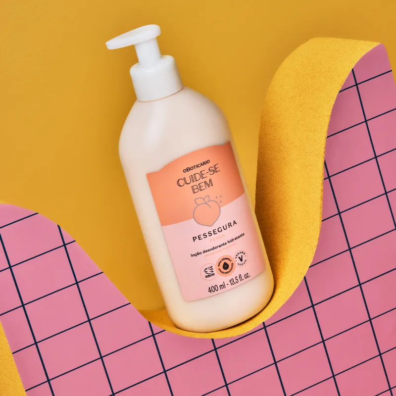 34dfdfe3-0ea2-40eb-af83-bcae2ffa6d0d-bot-49943-cuide-se-bem-pessegura-creme-hidratante-ambientada-03.webp